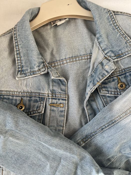 Джинсова куртка жіноча