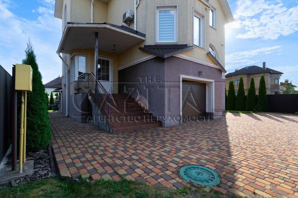 Продаж / Будинок / 262 м2 /  Гора / вул. Степова