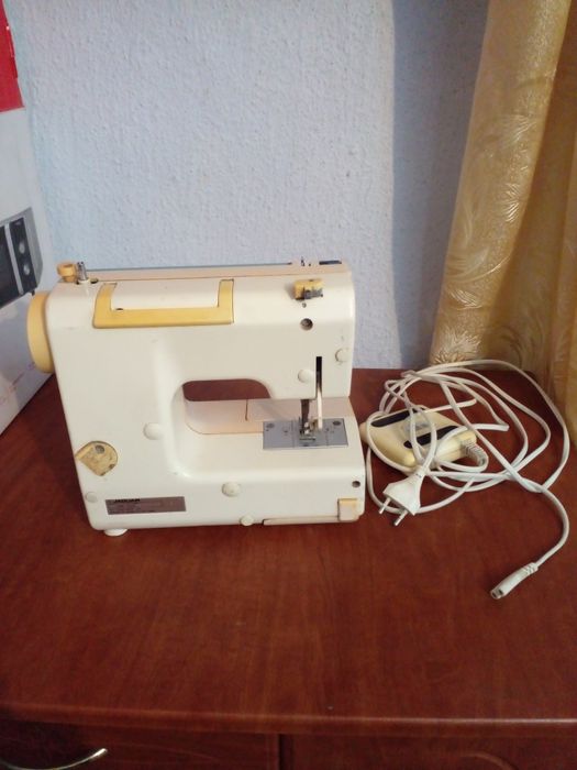 Продам швейную машинку JAGUAR