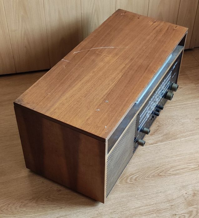 Radio z gramofonem Diora DML 351