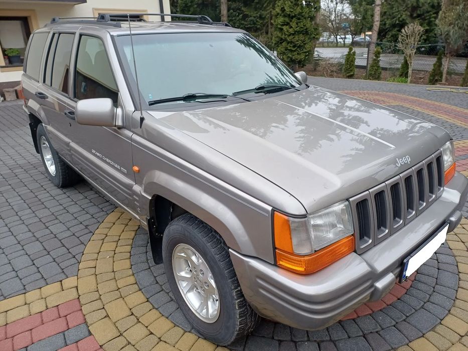 Jeep Cherokee Sprzedam auto Jeep Grand Cherokee ZJ klasyk
