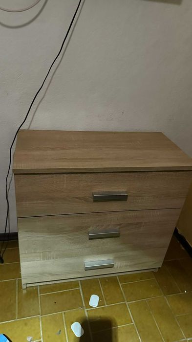 cómoda em bom estado