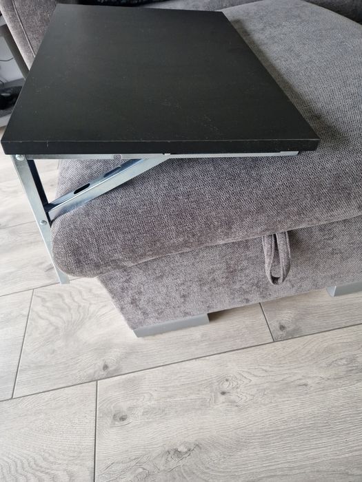 Nowy stolik rozkładany.  Cena 100zł