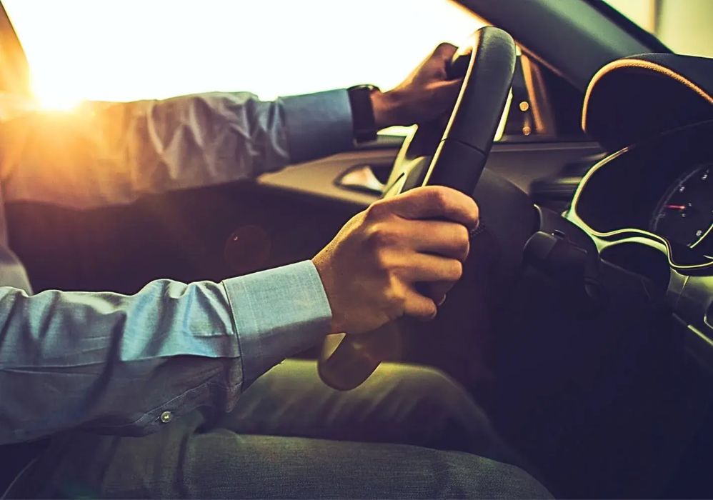 Servico de Motorista privado e entregas de pequenos volumes