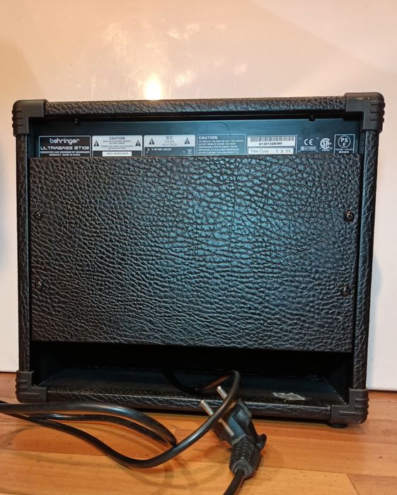 Wzmacniacz gitarowy basowy Behringer combo piecyk do: gitara basowa