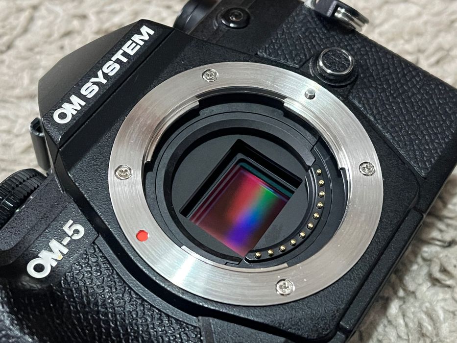 Olympus OM System OM-5