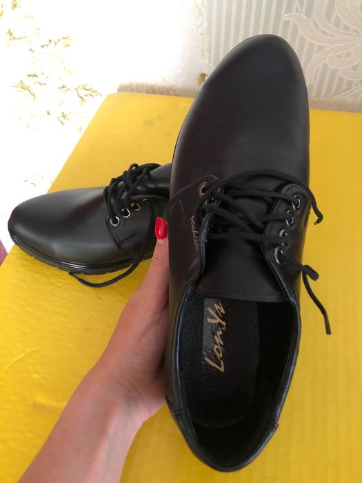 Лоферы с шнурками