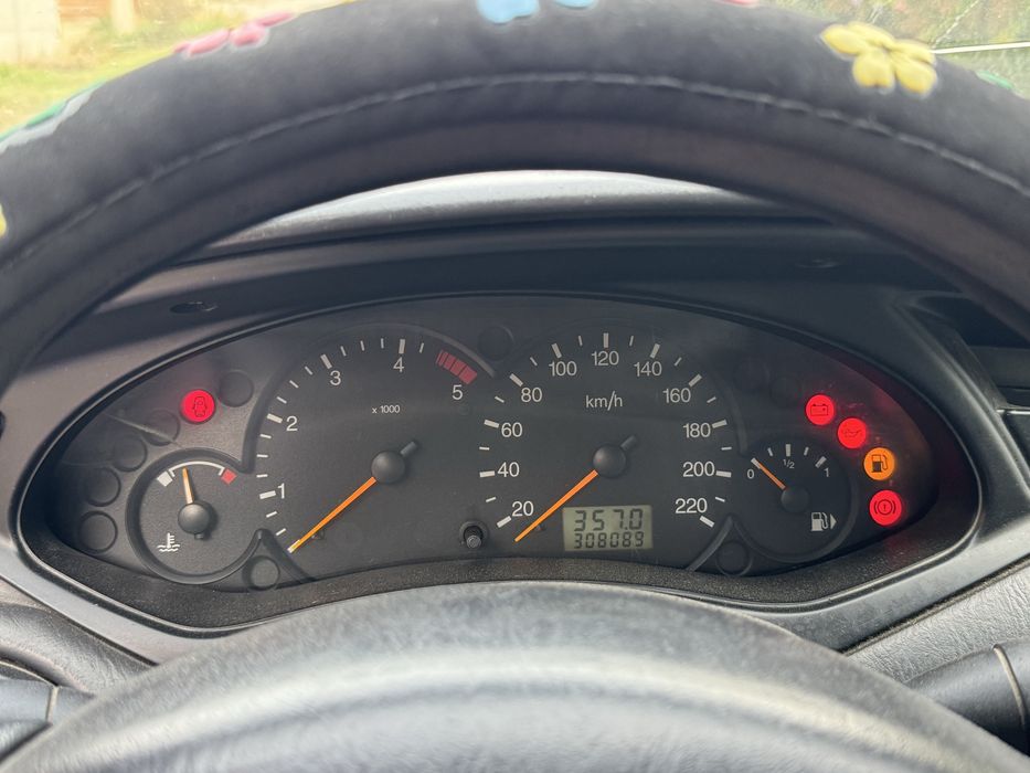 Ford Focus 2001 I покоління