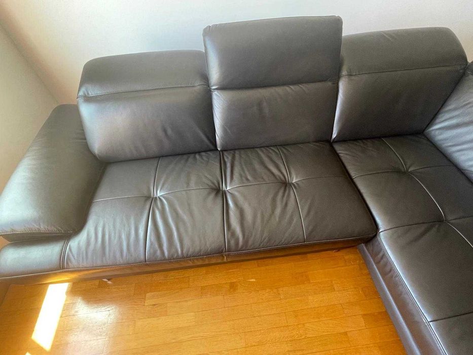 Sofá de canto em pele