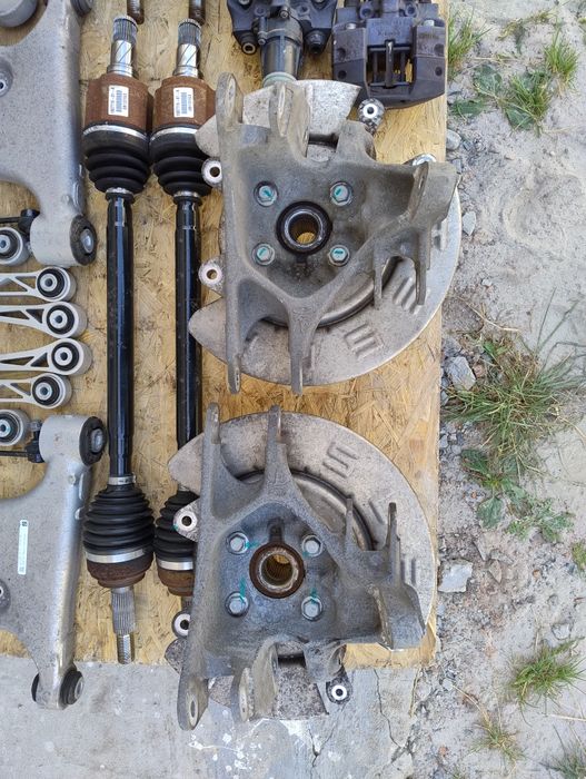 Ричаги Tesla Model S