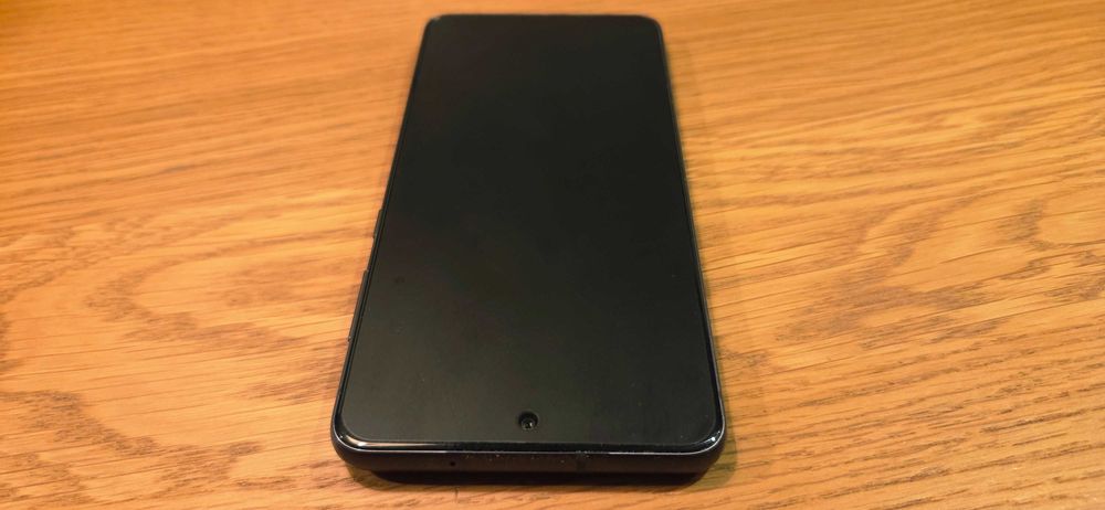 ## Samsung Galaxy S21 FE Idealny stan, pełen komplet + szybka i etui