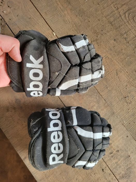 Хокейна екіпіровка