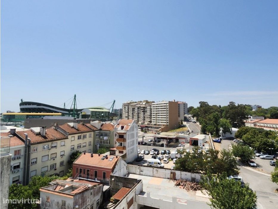 Magnífico T2 com Parqueamento e Arrecadação