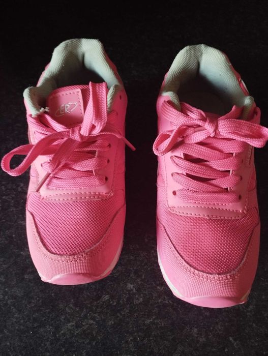 Adidasy dla dziewczynki rozm 33