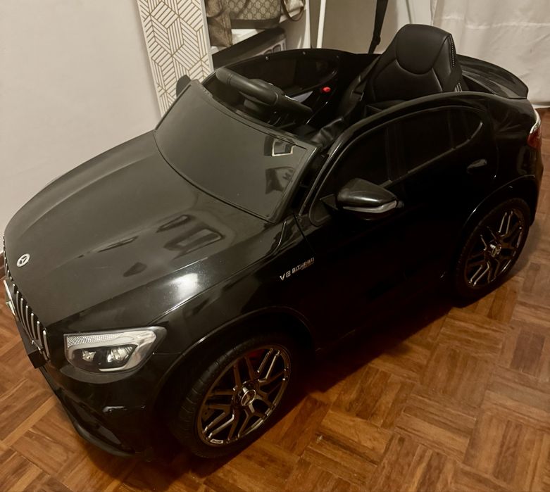 Vendo carro a bateria para criança