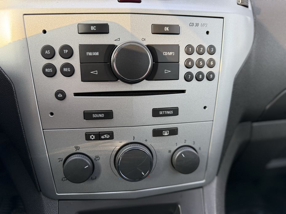 Свіжопригнаний Opel Zafira з Німеччини Розмитнений