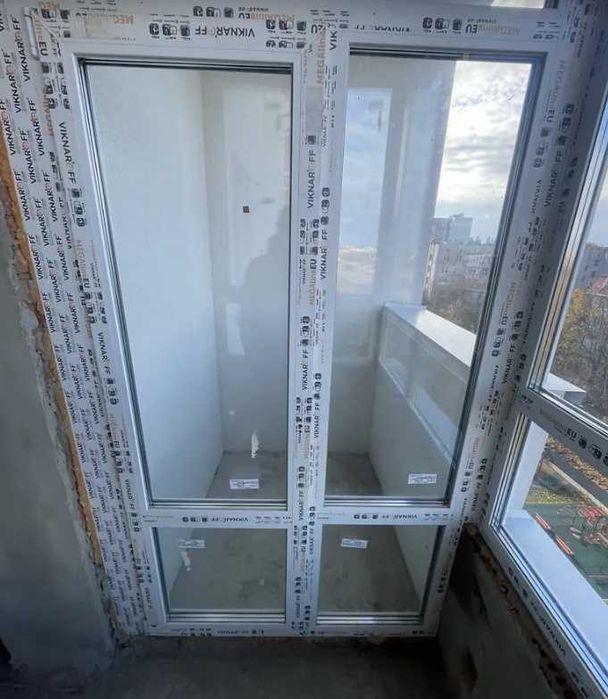 продам 1к однокомнатная квартира у зданому будинку цегла 7 хв центр