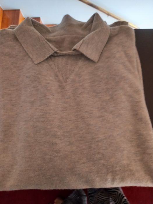 Excelente camisola de homem  XL