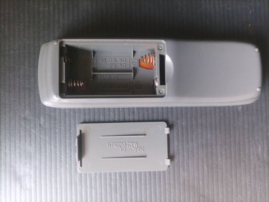 Controlo remoto Sharp mod. RRMCG0107AWSA