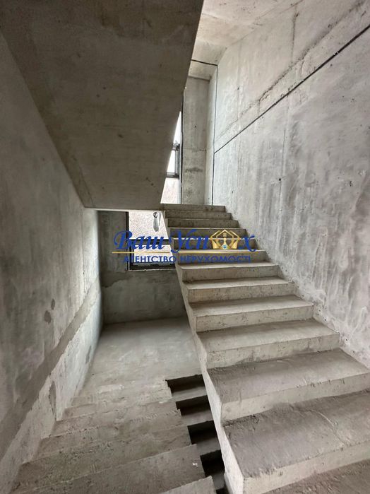 Продажа офисного  отдельно стоящего здания .ОСЗ. Центр .