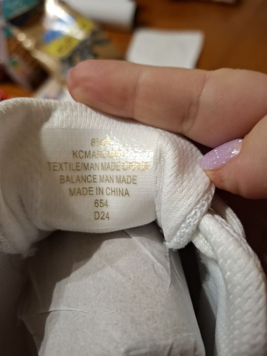 Продам кросівки CK