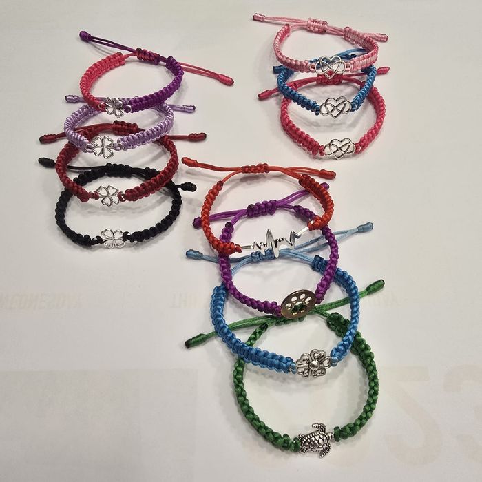 28. Bransoletka sznurkowa Handmade niebieska + muszelka (r. 12-22)