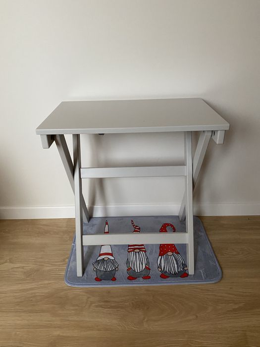 Stolik z tacą szary Ikea Maryd