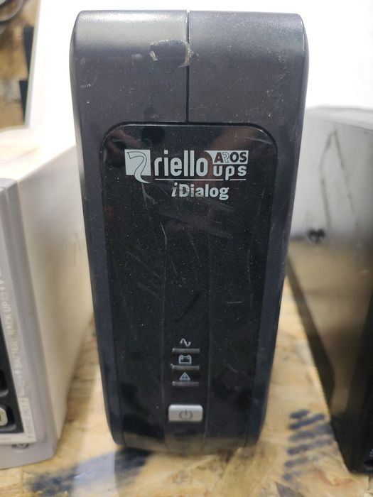 Безперебійник ДБЖ APC Back-UPS Pro 550,ДБЖ APC Back-UPS CS500,ДБЖ Riello i dialog 600VA/360W