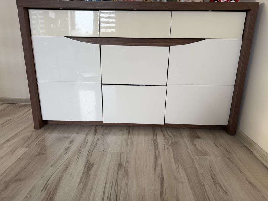 Meble do Salonu z Agaty + Stolik do kompletu w prezencje