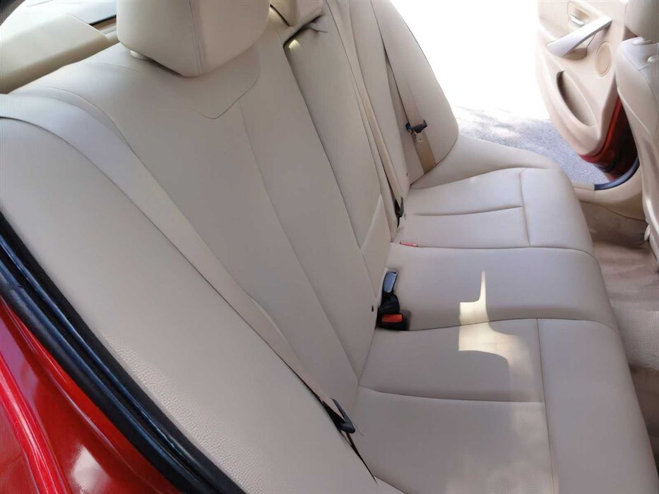 BMW 320I      2015