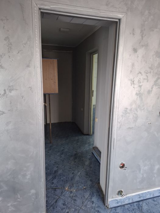 Площадка  і приміщення 60 м²