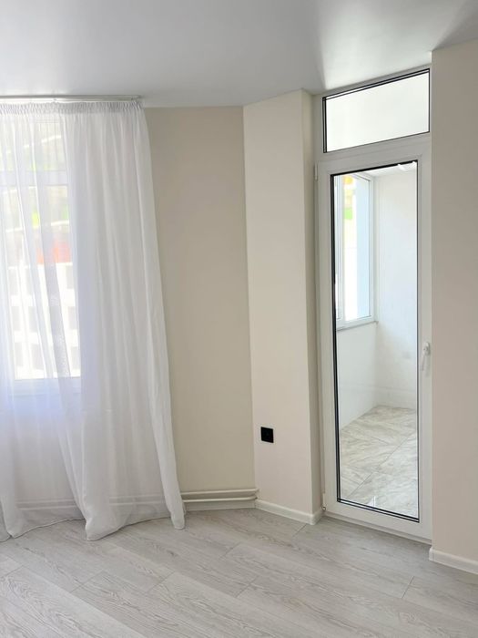 Продається гарна 2 кімнатна квартира на Бамі