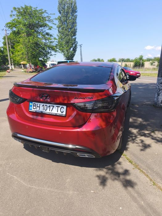 Hyundai Elantra 1.6 automat