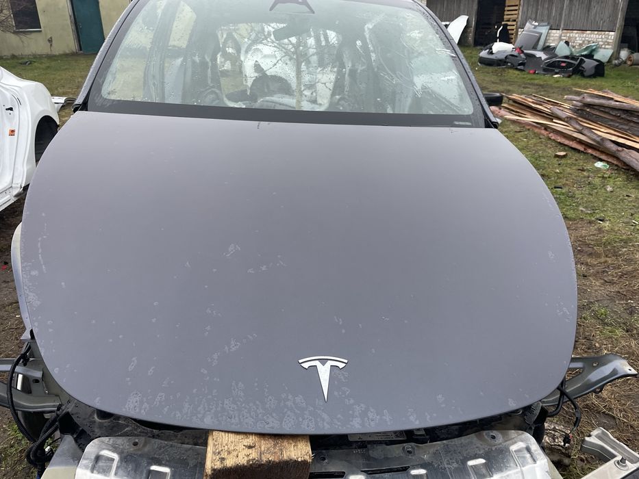Розборка Tesla Model Y бампер капот фара телевізор шрот Тесла У скло