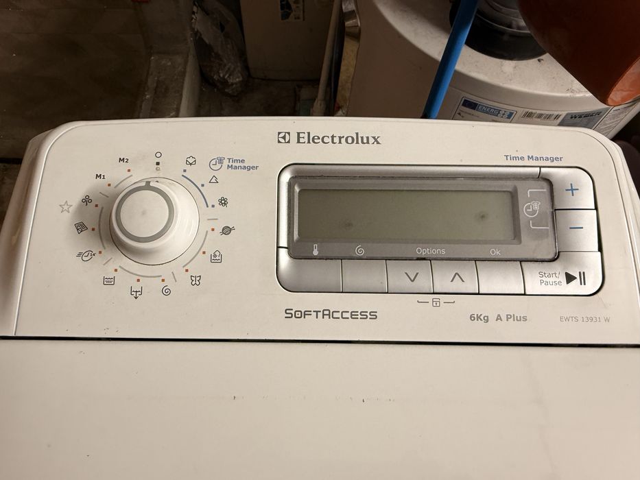 Pralka Electrolux EWTS 13931 uszkodzona.