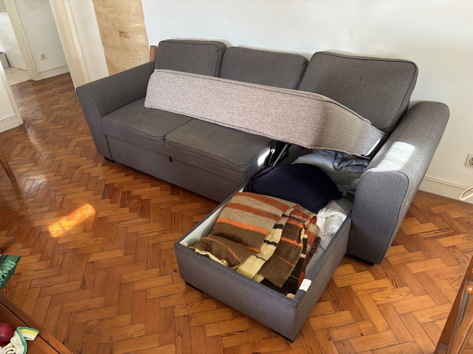 Sofá-cama Chaise Longue c/ Arrumação