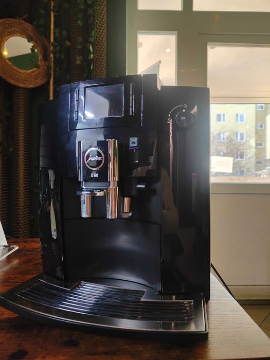 Ekspres do kawy Jura E60