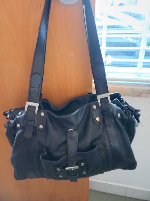 Mala em Pele genuína de excelente qualidade da marca Marta Ponti.