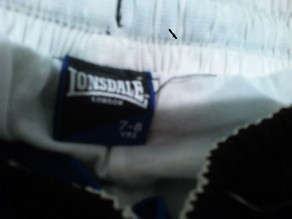 spodnie NOWE sportowe LONSDALE na 7/8 lat- wodoodporne!
