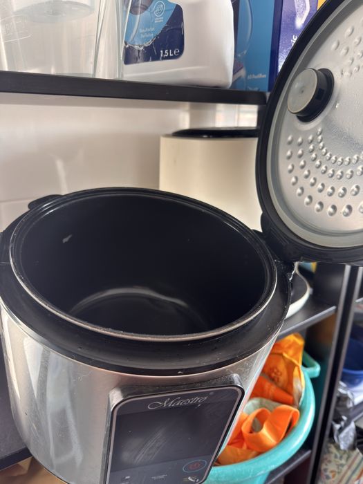 Panela de arroz eletrica com varias funções