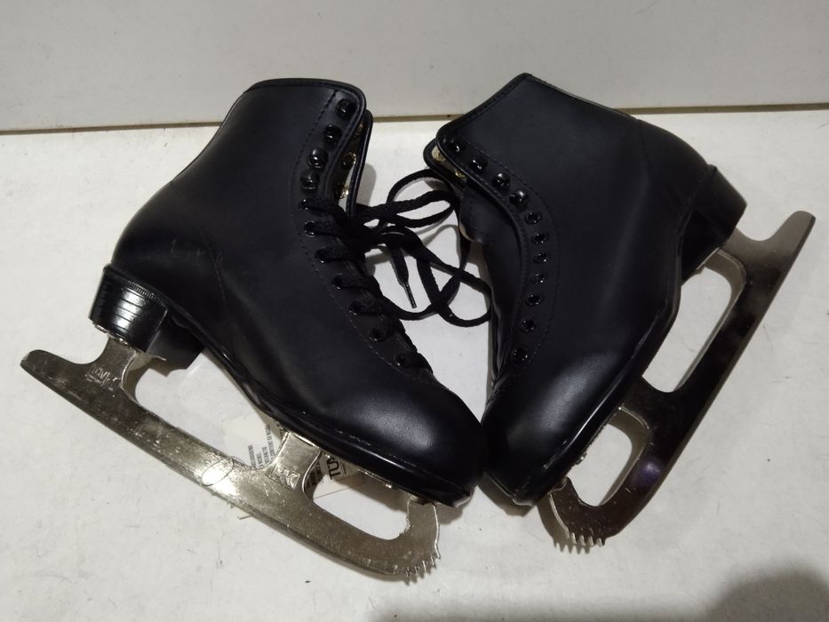 Łyżwy figurowe Skóra rozmiar 34 nowe Okazja