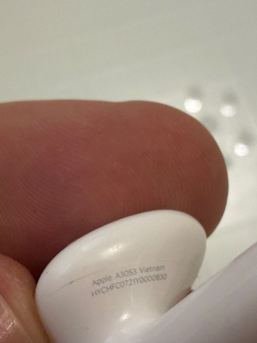 Airpods 4 правий лівий оригінал