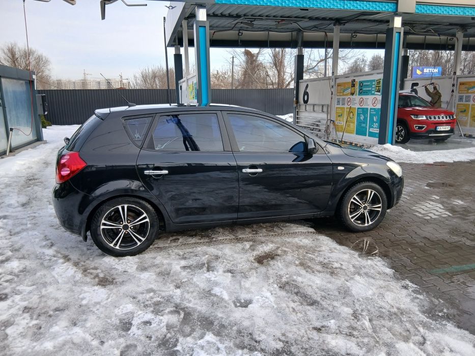 Kia ceed 1.4 2007рік