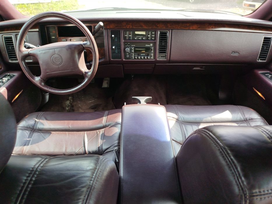 Cadillac Fleetwood Limuzyna V8 5.7 LT1