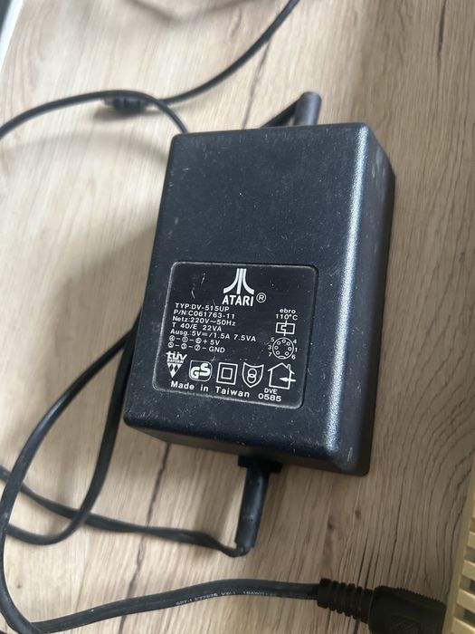 ATARI 800XL + gry + oryginalny zasilacz + kabel TV – sprawny zestaw retro