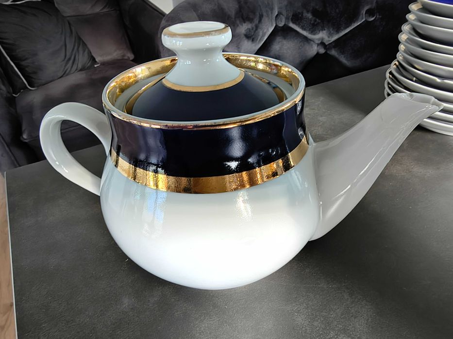 Pozłacana porcelana z PRL-u