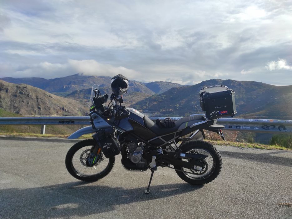 CF Moto 450 MT.
