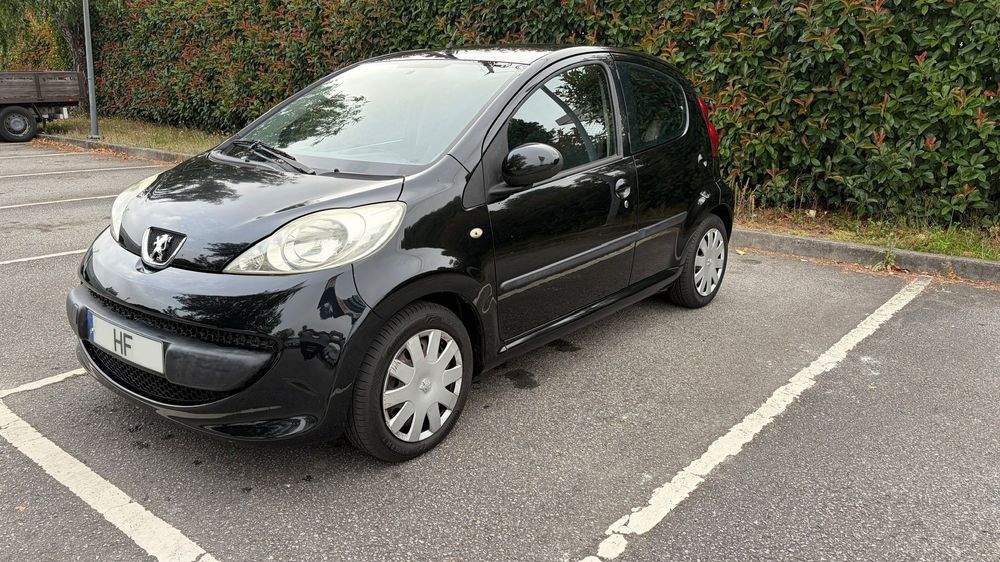 Peugeot 107 impecável