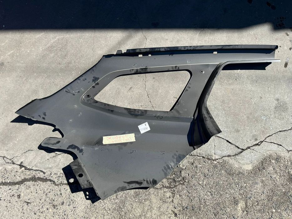 Peugeot 308 II SW - PAINEL ILHARGA ESQUERDA - Z631