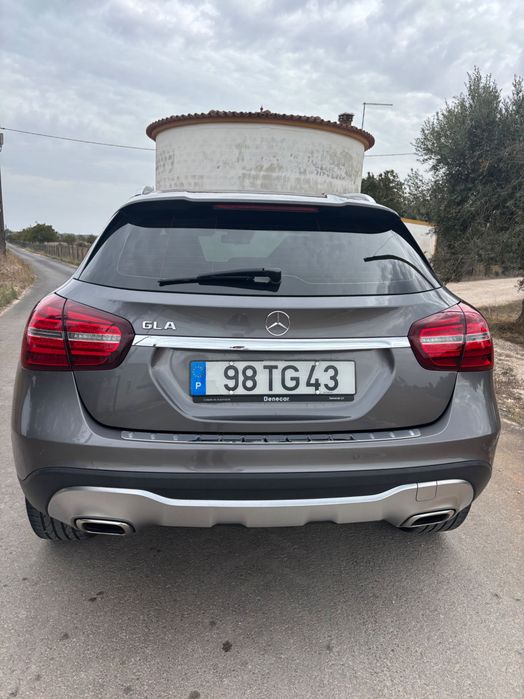 Mercedes GLA 180D